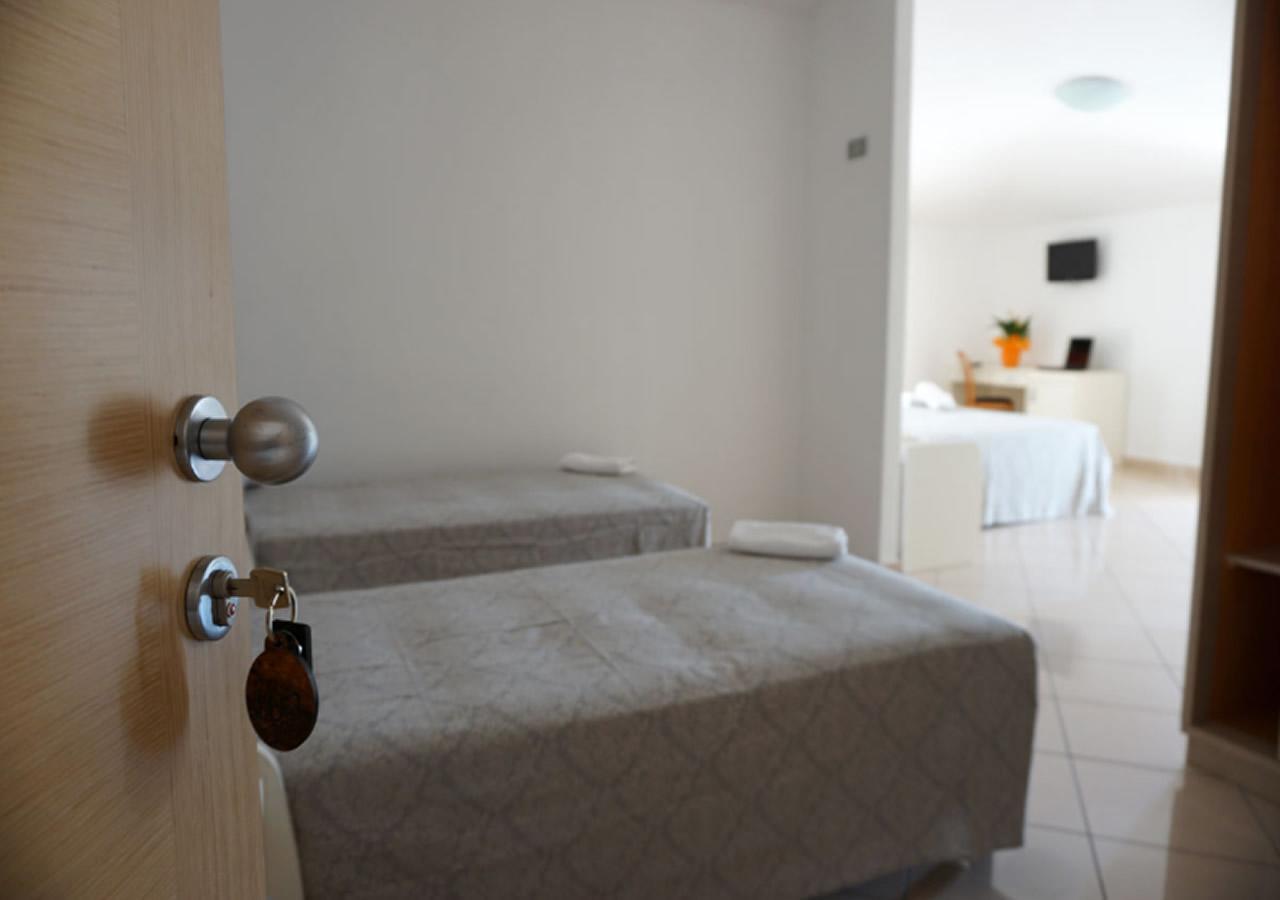 Hotel Croccia Accettura Exterior foto